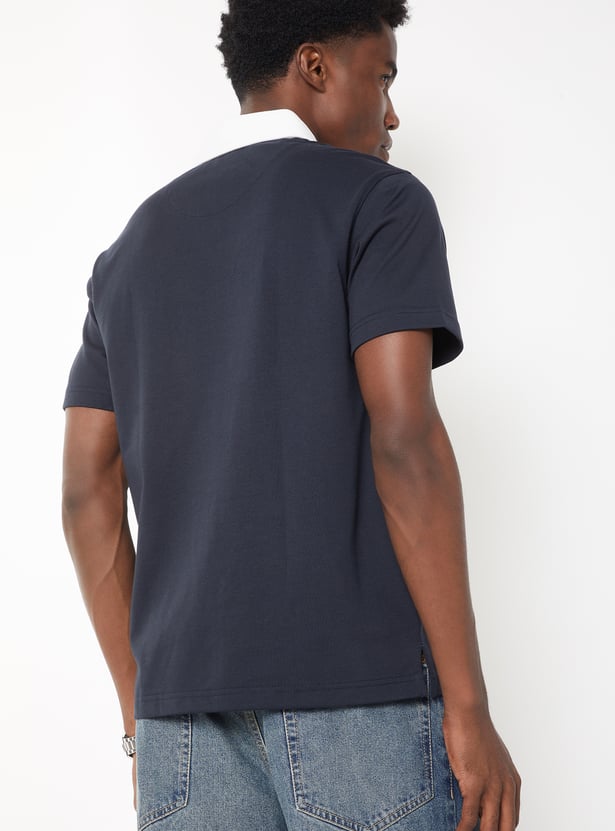 Men Textured Regular Fit Polo T-shirt