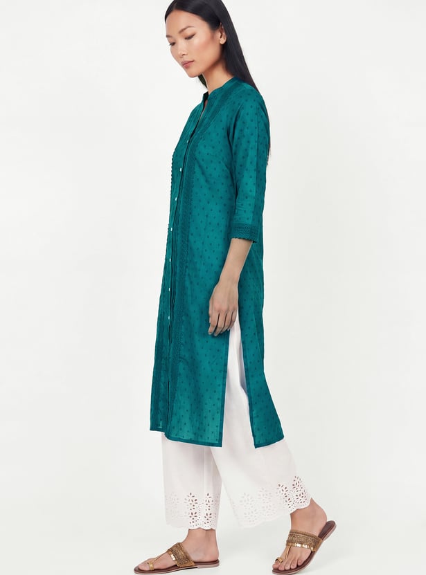 Women Pintuck Straight Kurta