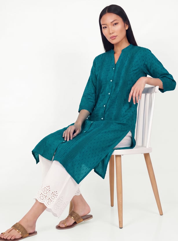 Women Pintuck Straight Kurta