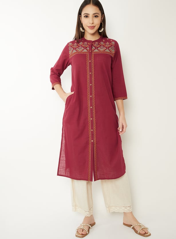 Women Embroidered Straight Kurta