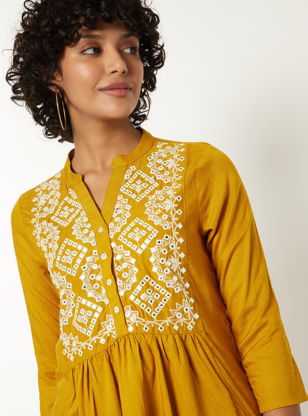 Women Embroidered Tunic