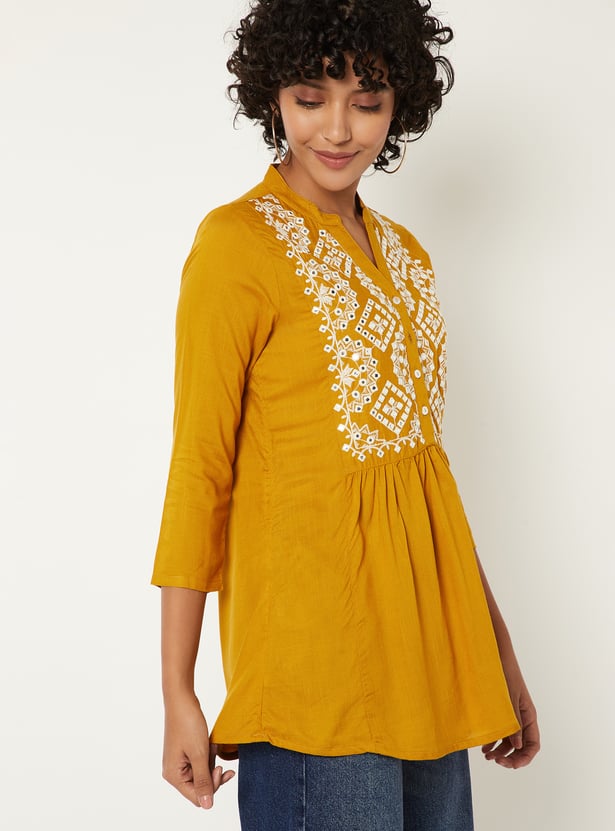 Women Embroidered Tunic