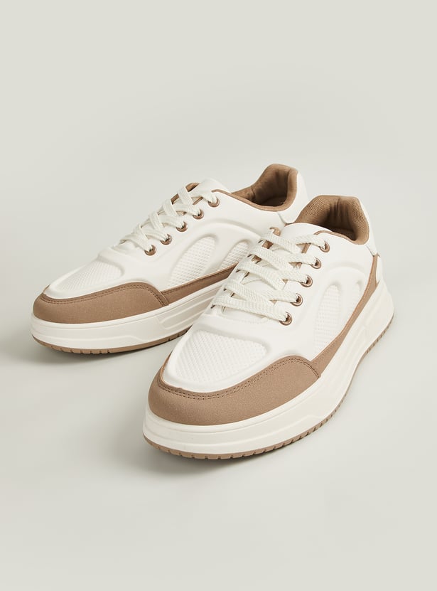Men Contrast Overlay Sneakers