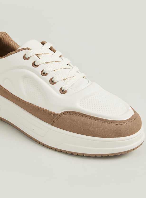 Men Contrast Overlay Sneakers