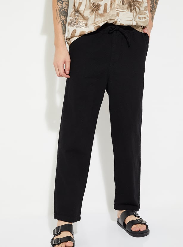 URB_N Men Textured Trousers