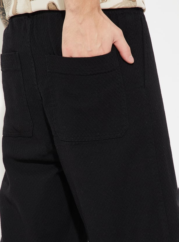 URB_N Men Textured Trousers
