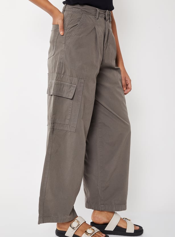 Women Solid Cargo Trousers