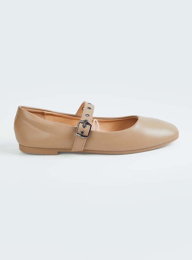 Women Grommet-Detailed Mary Janes