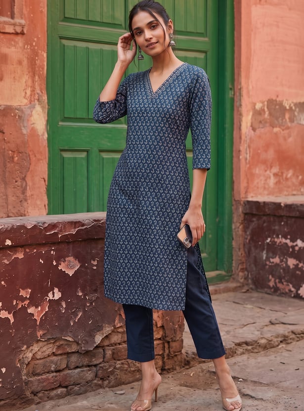 Women Printed Straight Kurta Set