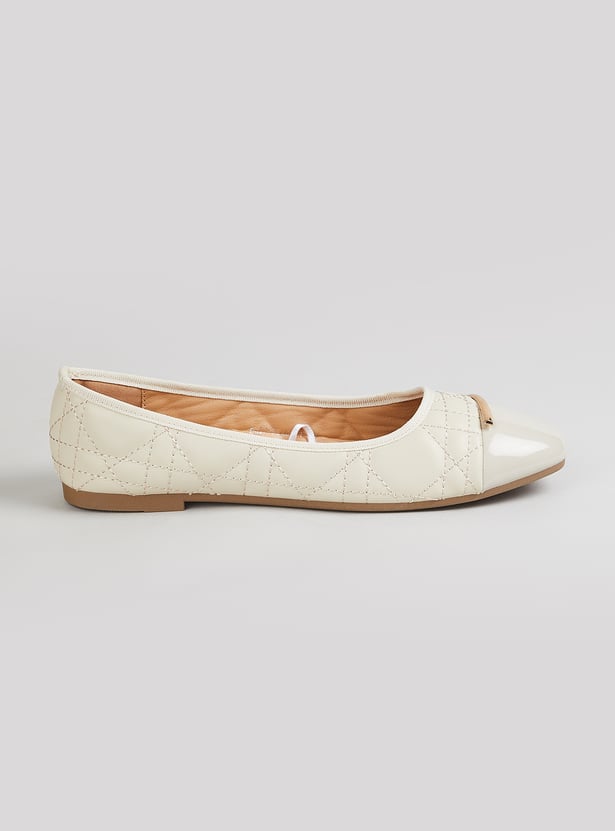 Women Patterned Ballerina Shoes