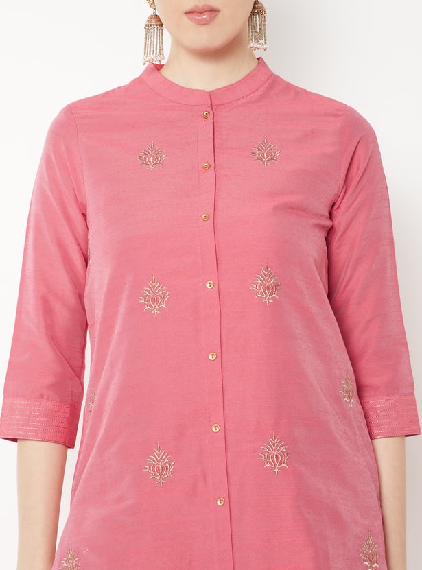 Women Embroidered Straight Kurta Set
