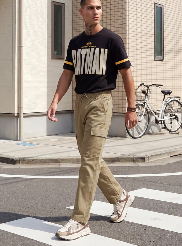 URB_N Men Solid Cargo Trousers