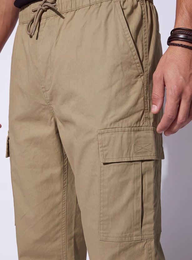 URB_N Men Solid Cargo Trousers