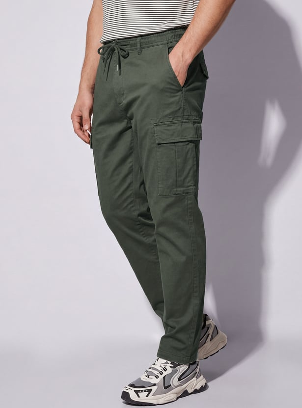 URB_N Men Solid Cargo Trousers