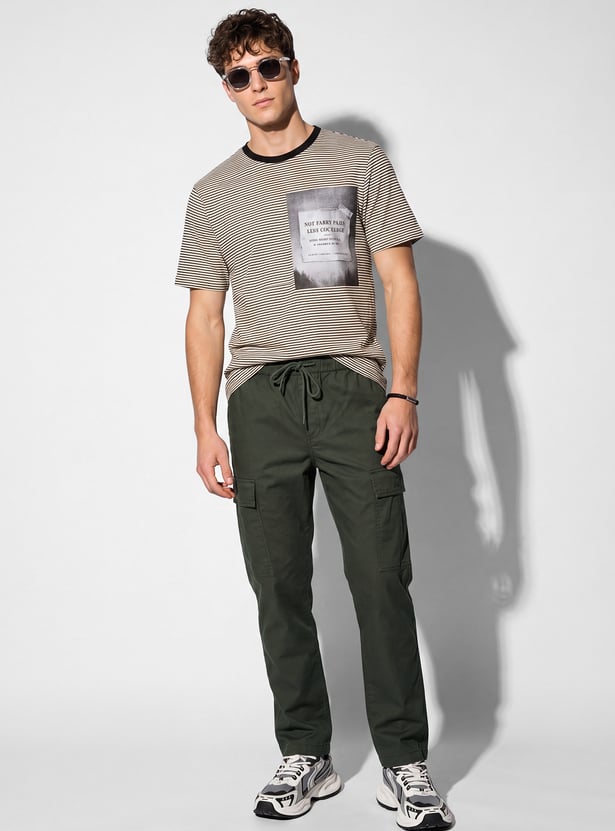 URB_N Men Solid Cargo Trousers