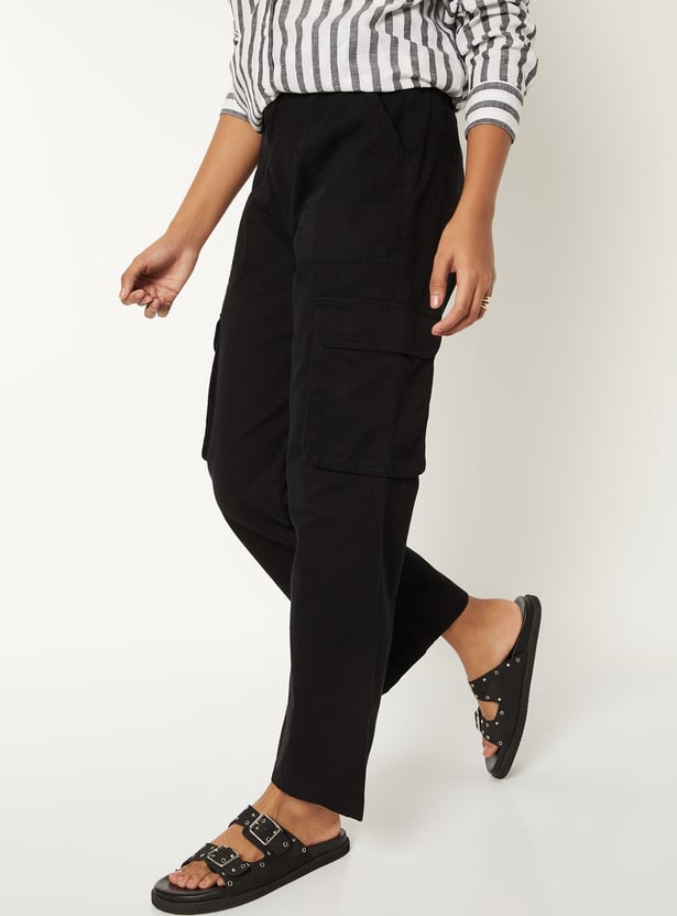 Women Solid Cargo Jeans