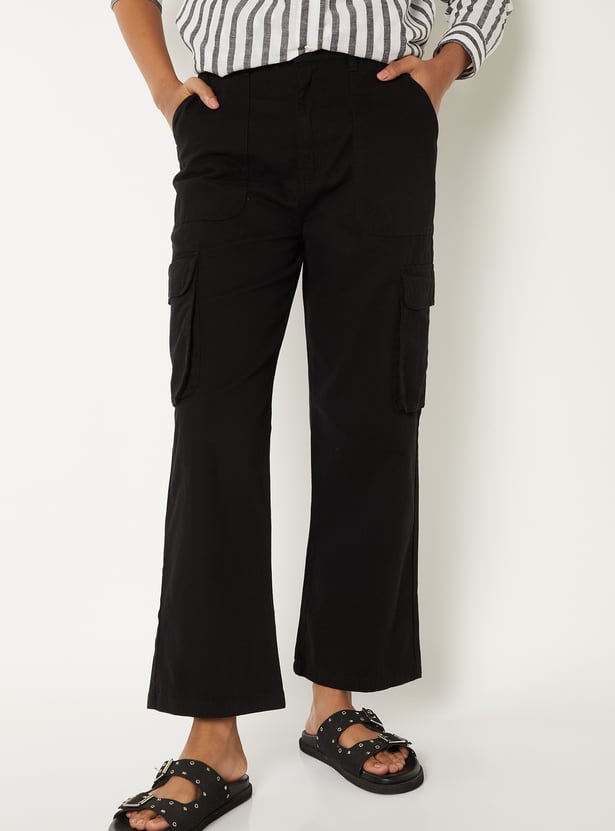 Women Solid Cargo Jeans