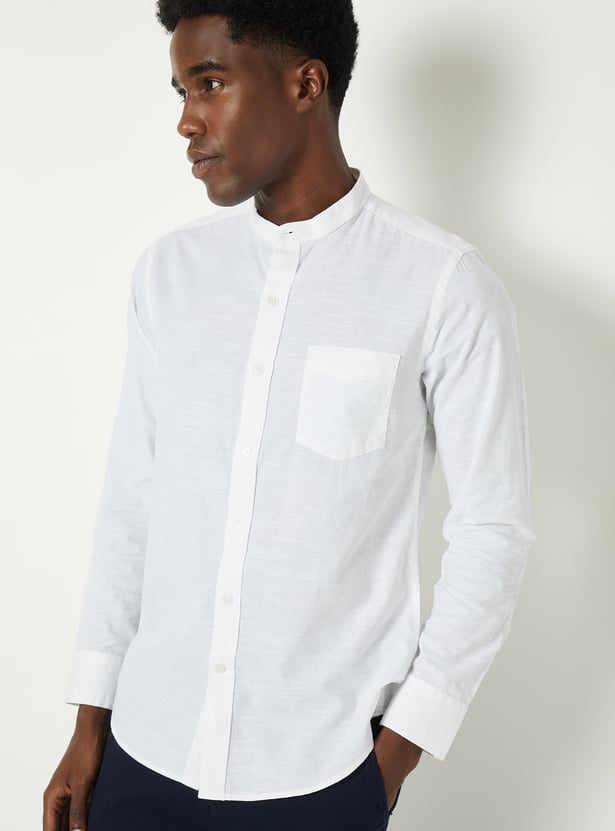 Men Solid Slim Fit Shirt
