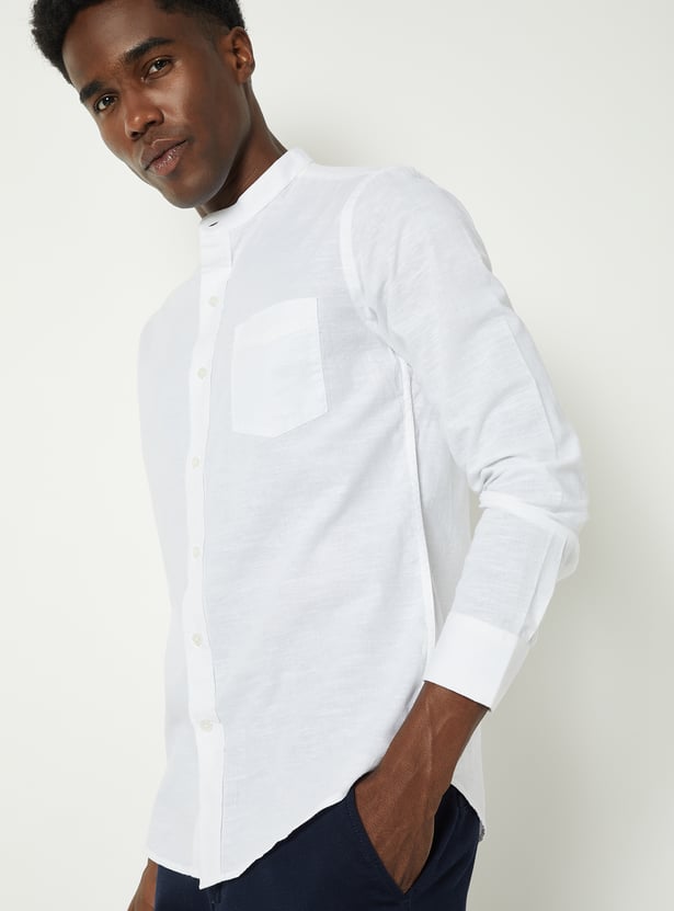 Men Solid Slim Fit Shirt