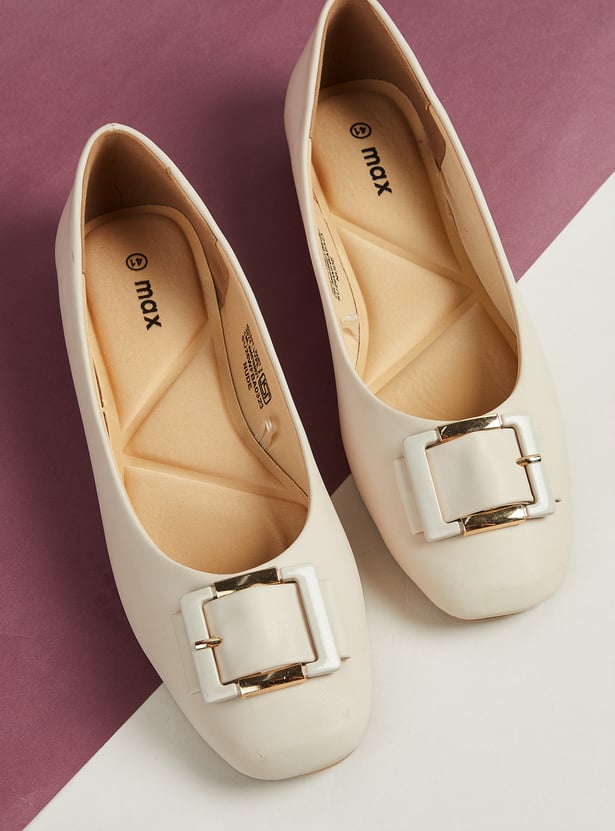 Women Embellished Ballerinas