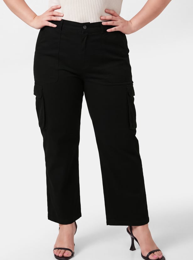 Men Solid Cargo Jeans