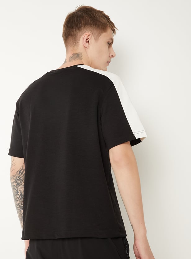 Men Colourblock Sports T-shirt