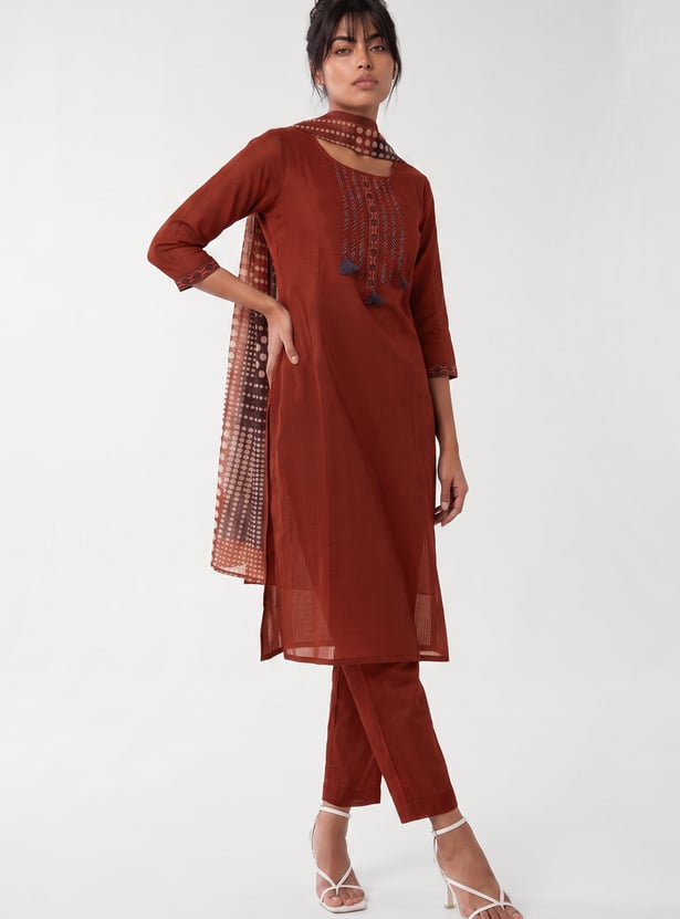 Women Printed Straight Kurta Set