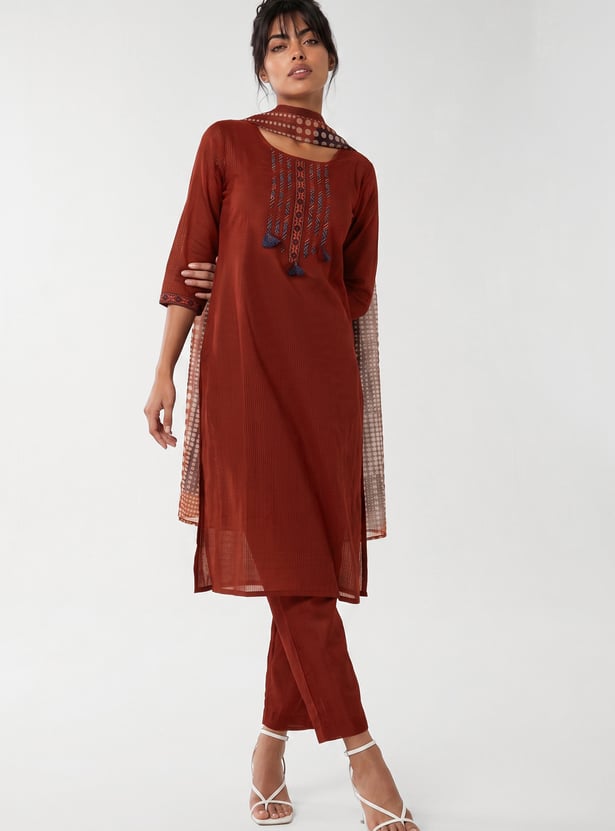 Women Printed Straight Kurta Set