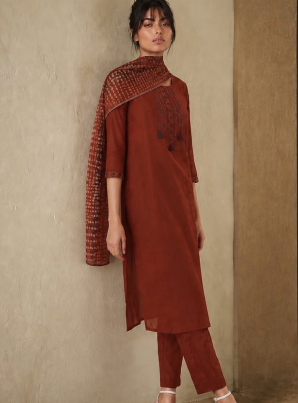 Women Printed Straight Kurta Set