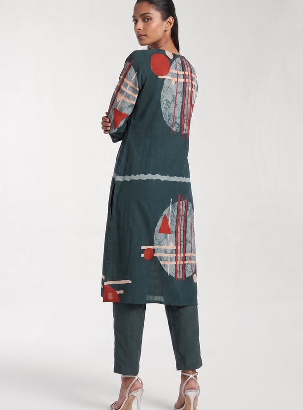 Women Printed Straight Kurta Set
