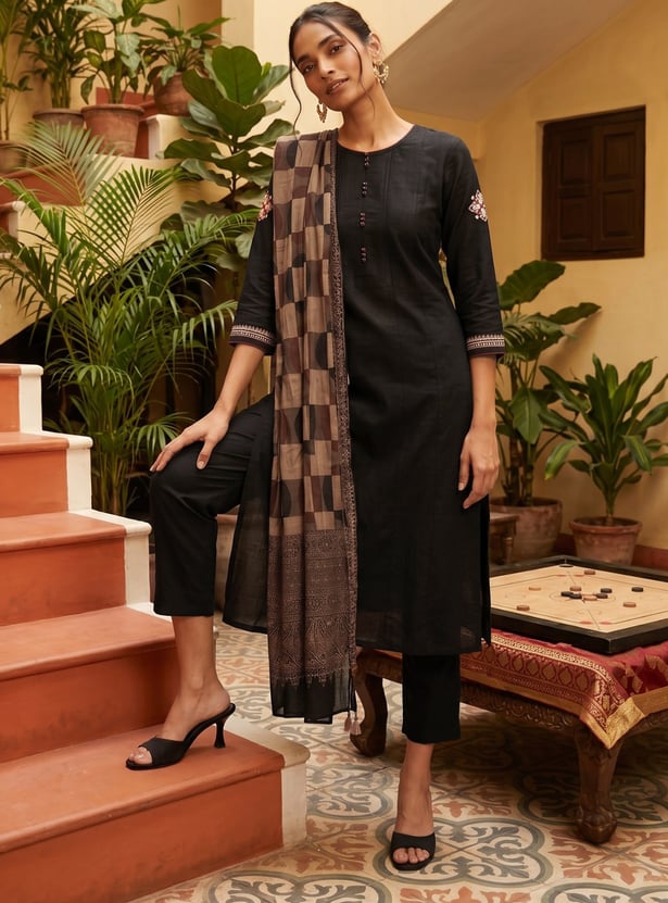 Women Embroidered Straight Kurta Set with Dupatta