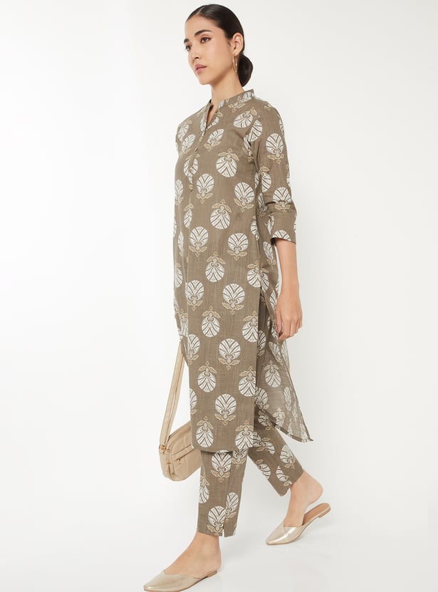 Women Floral Print Straight Kurta Set
