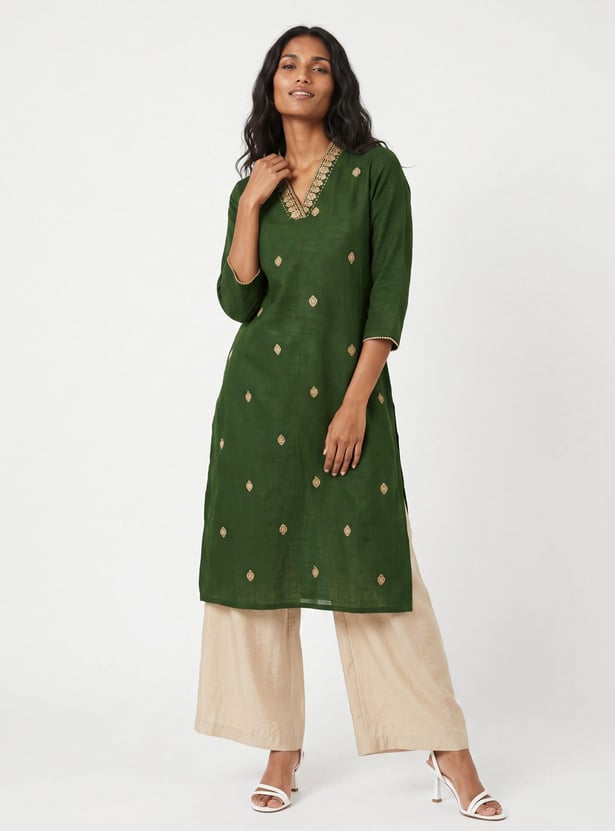 Women Embroidered Straight Kurta
