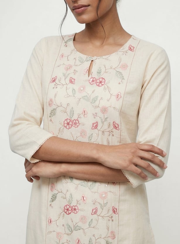 Women Embroidered Straight Kurta