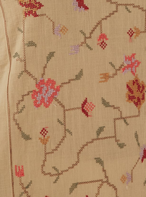 Women Embroidered Straight Kurta