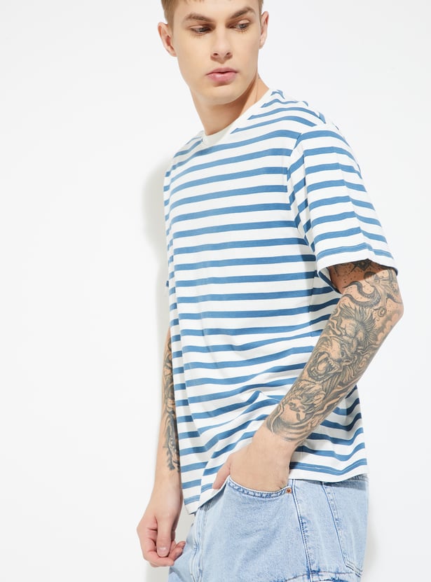 URB_N Men Striped T-shirt