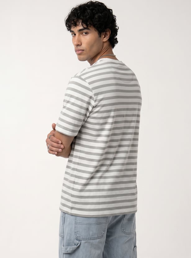 URB_N Men Striped T-shirt
