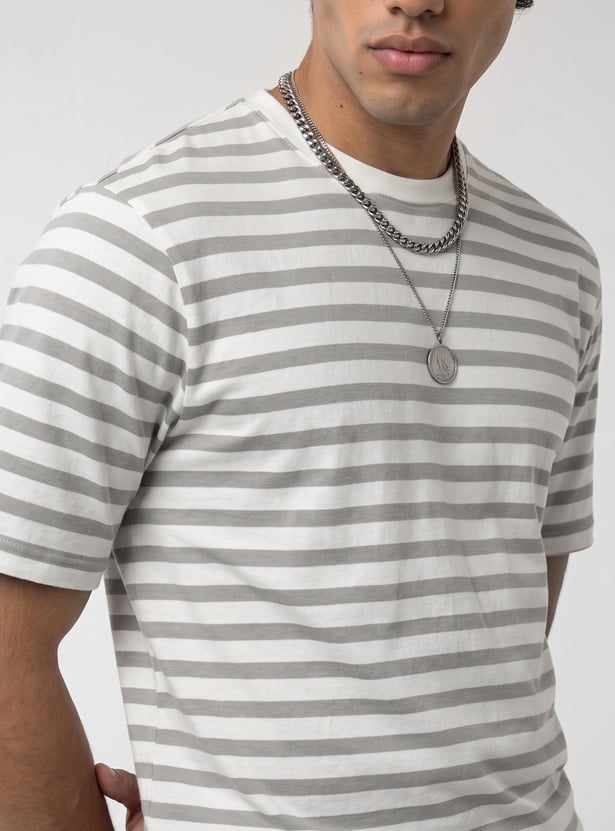 URB_N Men Striped T-shirt