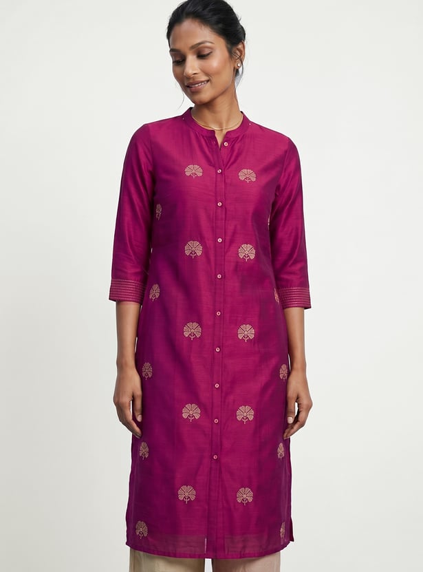 Women Embroidered Straight Kurta