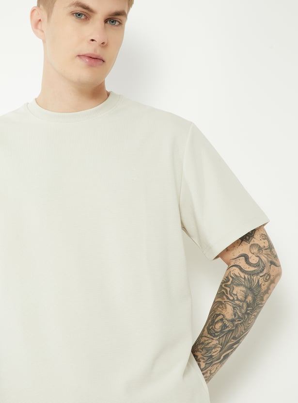 Men Textured T-shirt