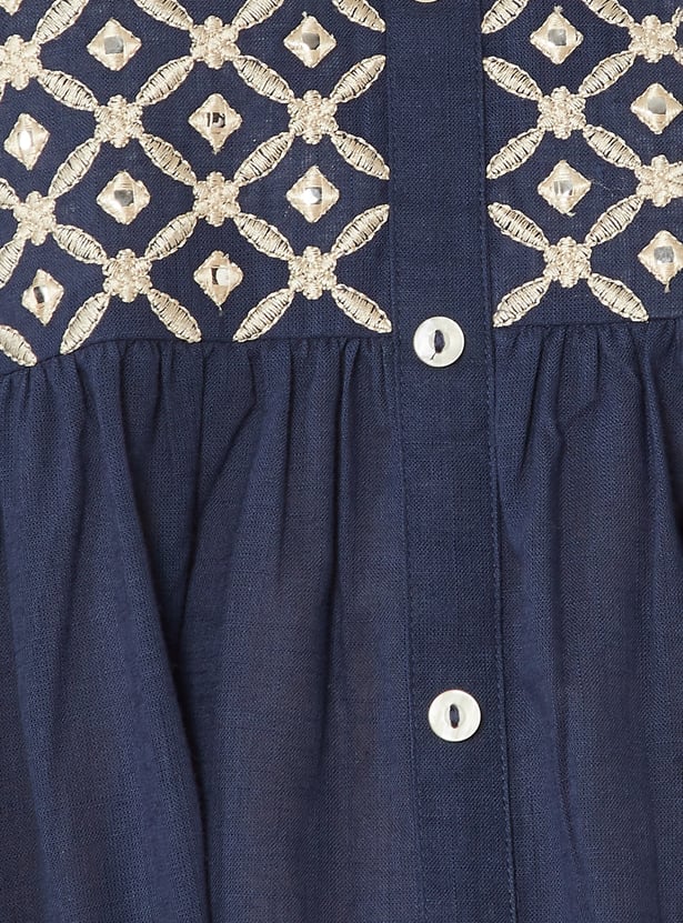 Women Embroidered Yoke Straight Kurti