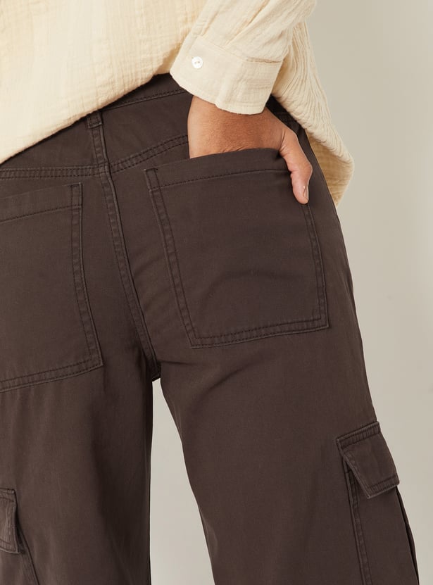 Women Solid High-Rise Cargo Jeans