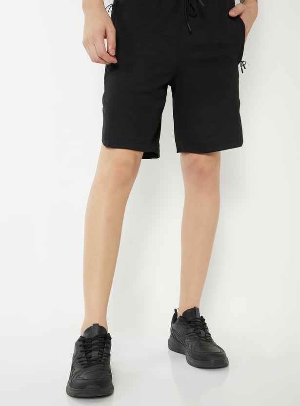 Men Solid Sports Shorts