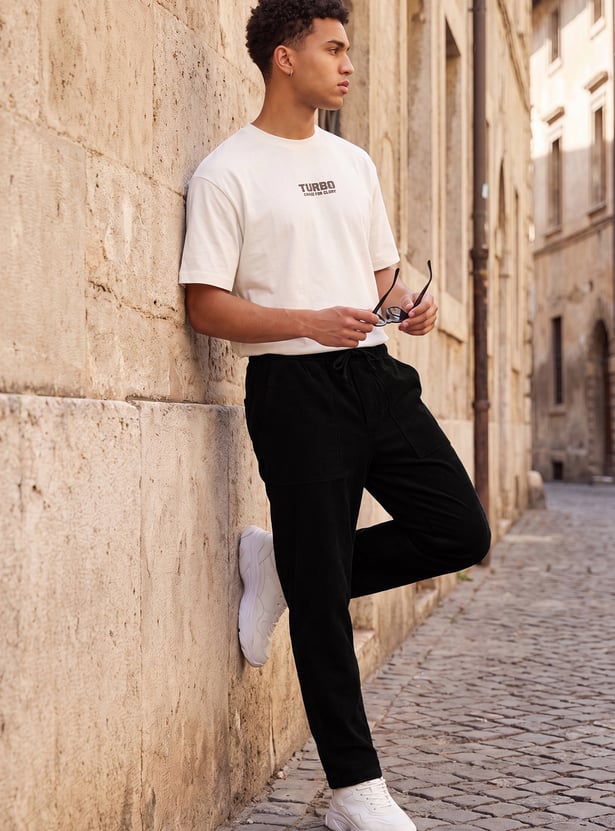 URB_N Men Solid Slip-on Pants