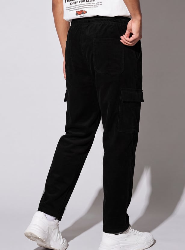 URB_N Men Solid Slip-on Pants