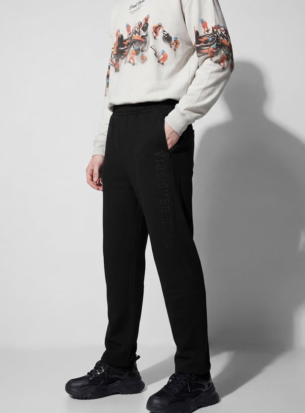 URB_N Men Solid Pull-on Pants