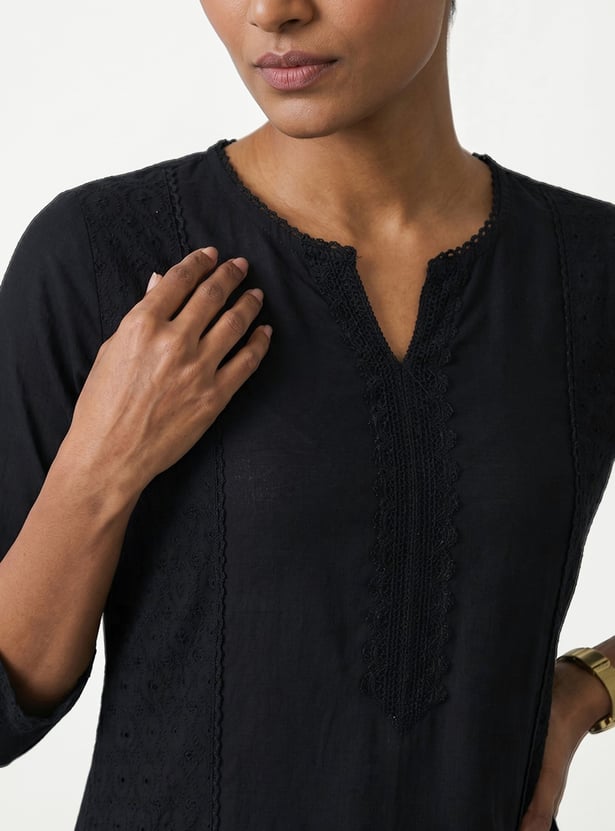 Women Schiffli Straight Kurta