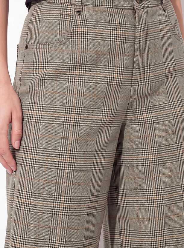 URB_N Women Checked Barrel Pants