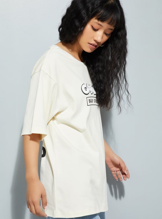 URB_N Women Garfield Printed T-shirt