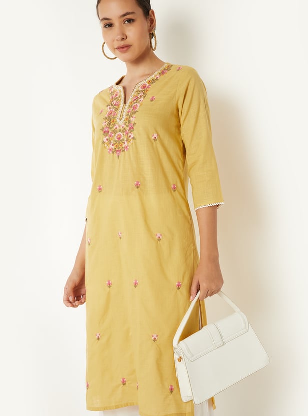 Women Embroidered Straight Kurta